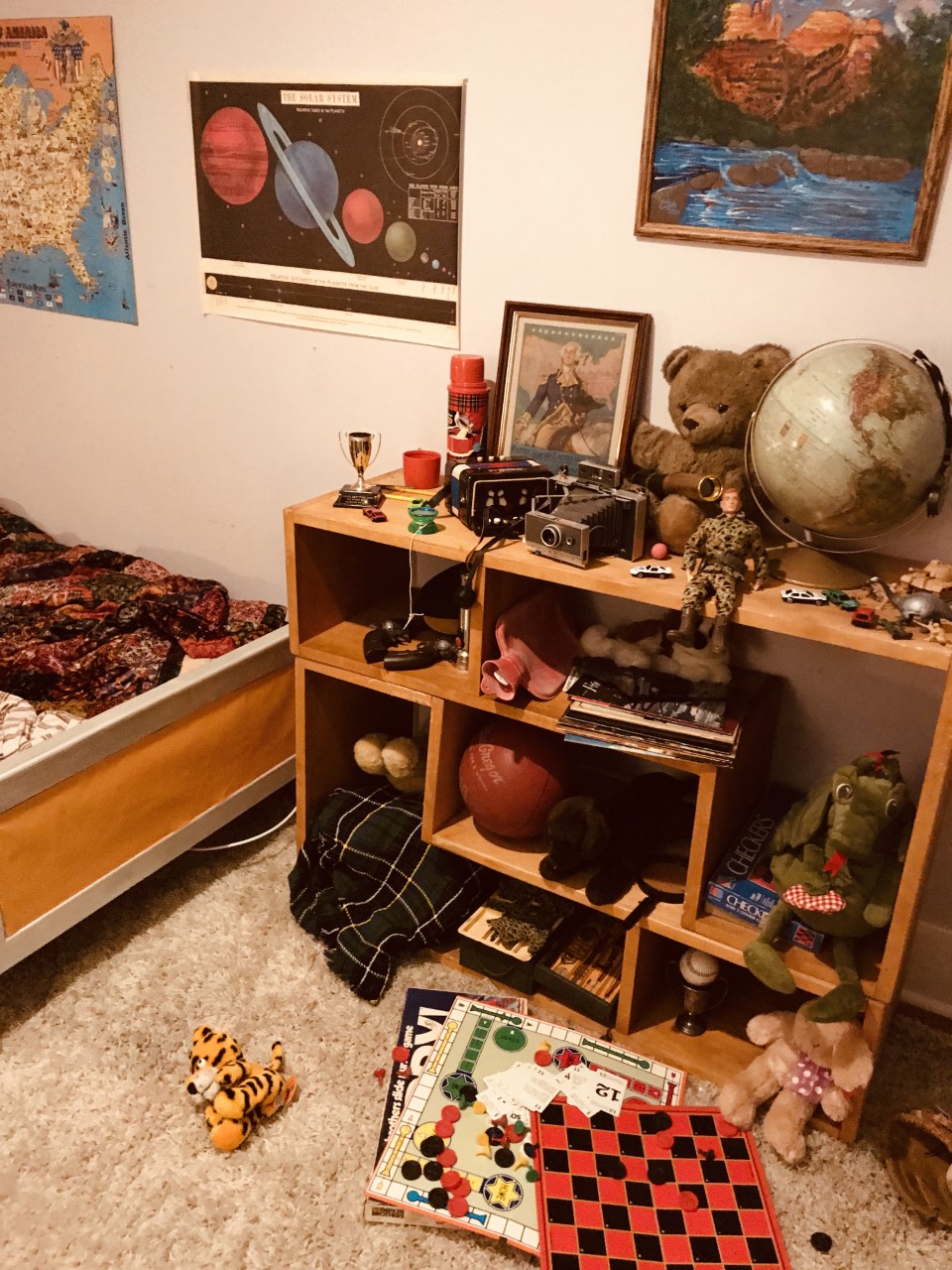  <br>1960's kids bedroom, dressed into empty house location  